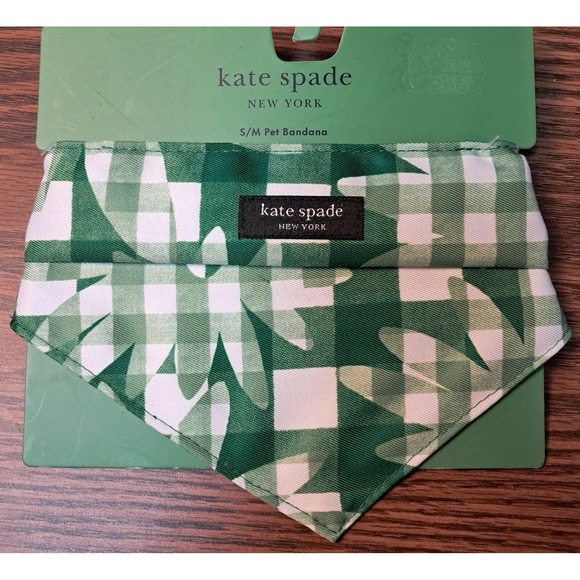 Kate Spade Dog Bandana, Green and White, S/M, 22" x 7.5"‎ - Picture 1 of 2
